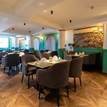 Panorama Ramsis Hotel&Café