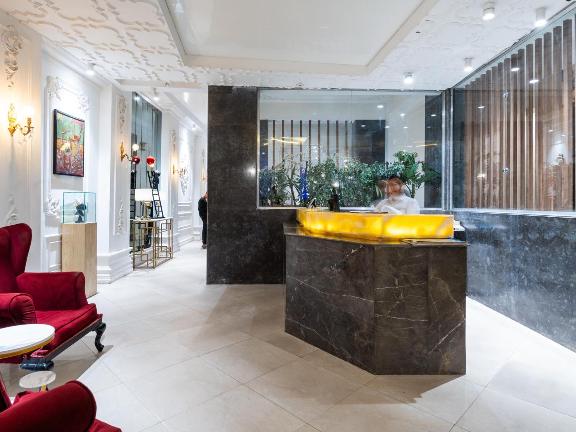 Panorama Ramsis Hotel&café 3*