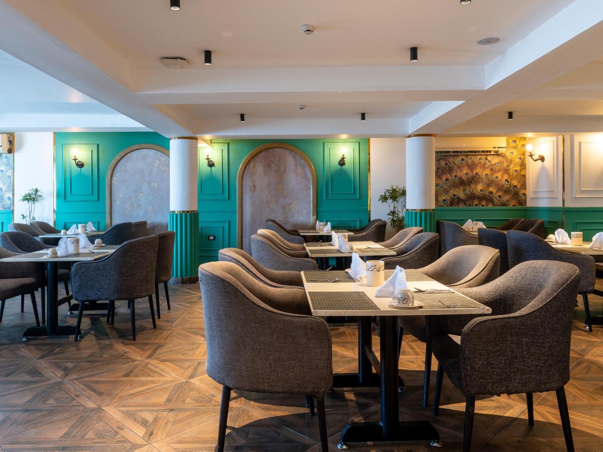 Panorama Ramsis & Cafe Cairo