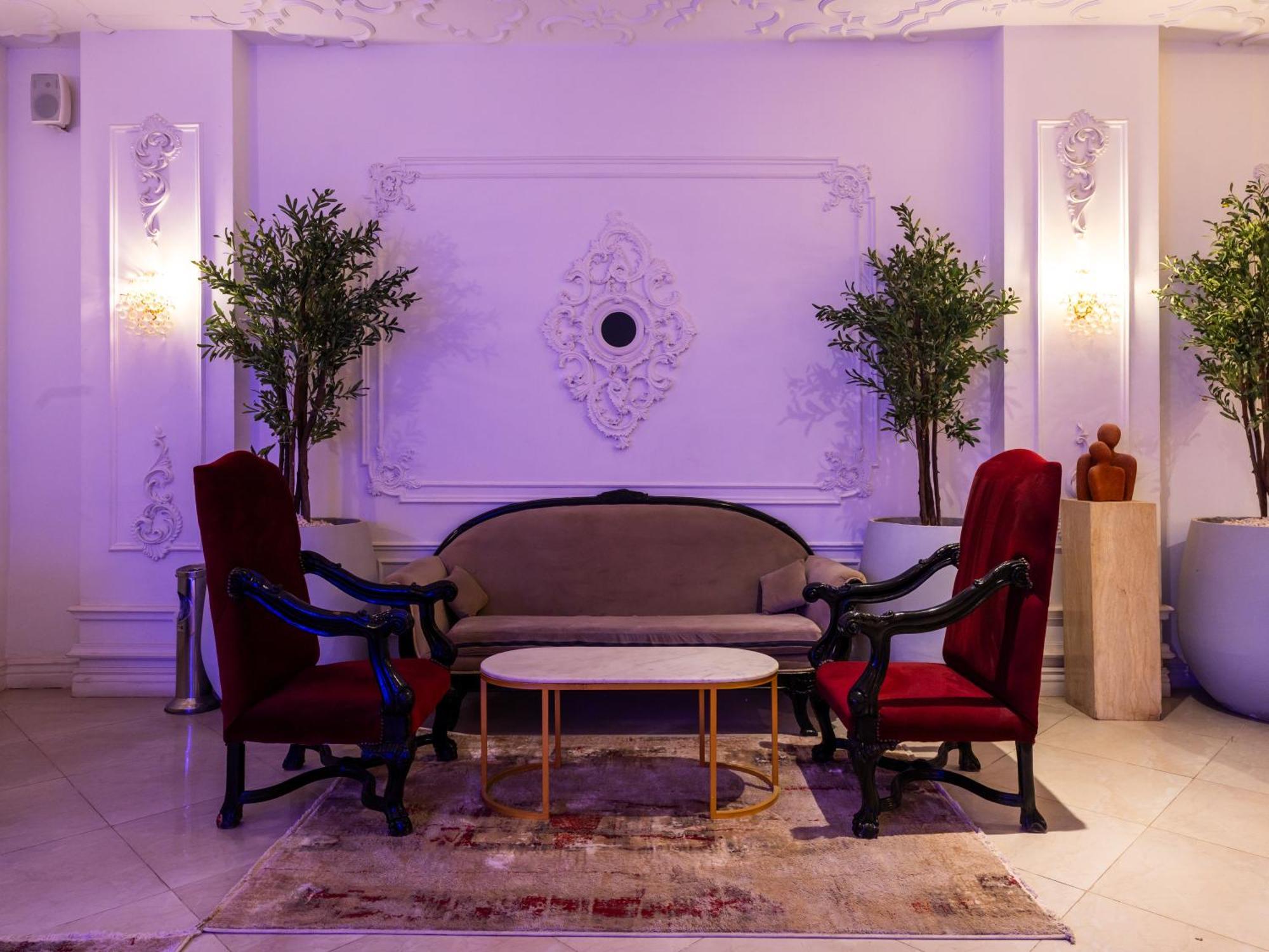 Panorama Ramsis & Cafe Hotel 3*