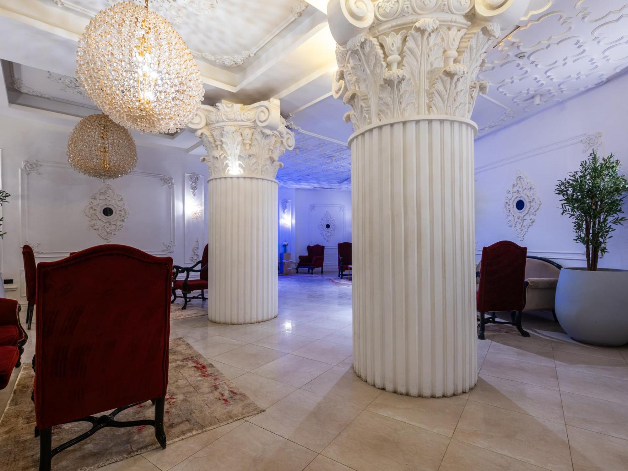 Panorama Ramsis & Cafe Hotel 3*