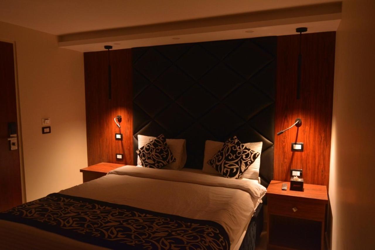 Hotel Panorama Ramsis & Cafe 3*